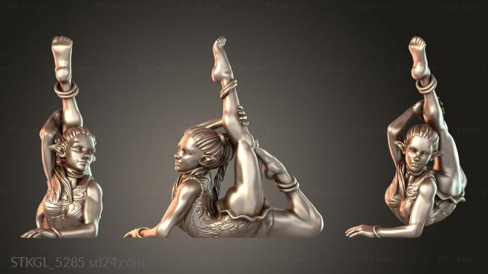 Acrobat Elf Stretching