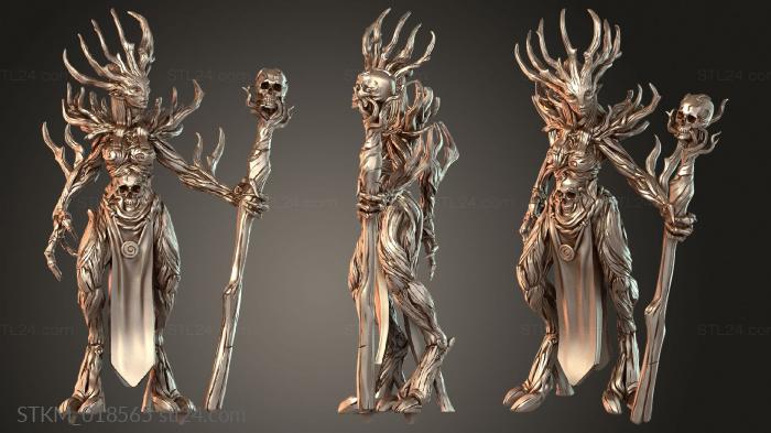 Dryad Matriarch Hero with Stick