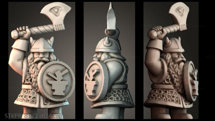 Combatant tiny dwarf man